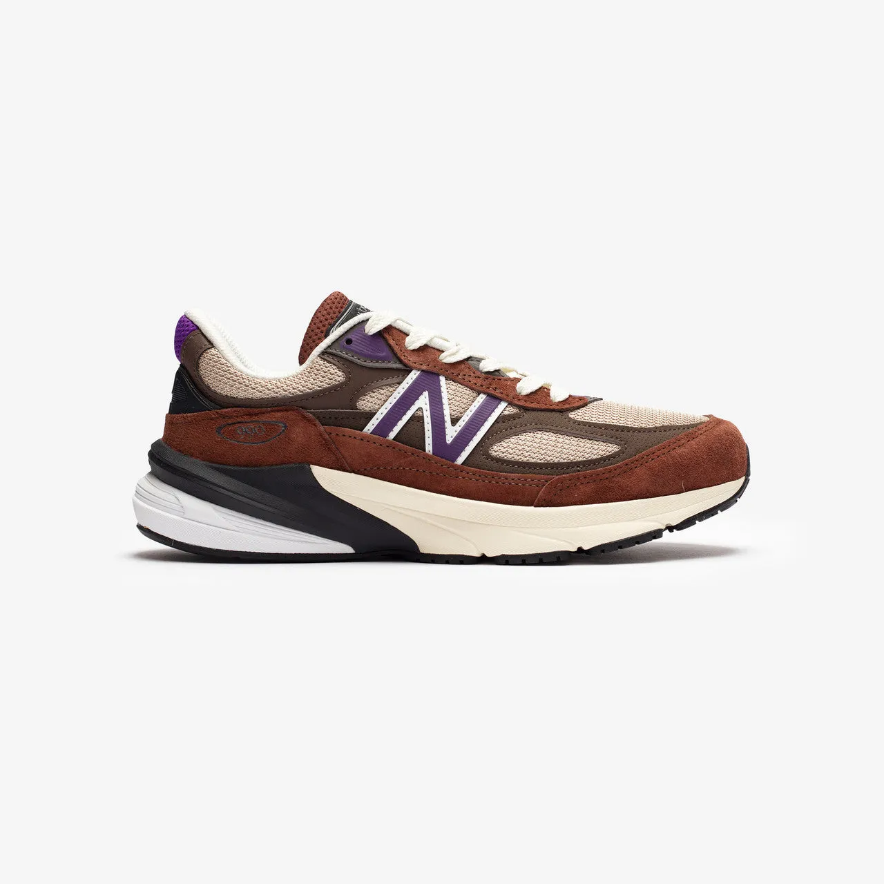 990