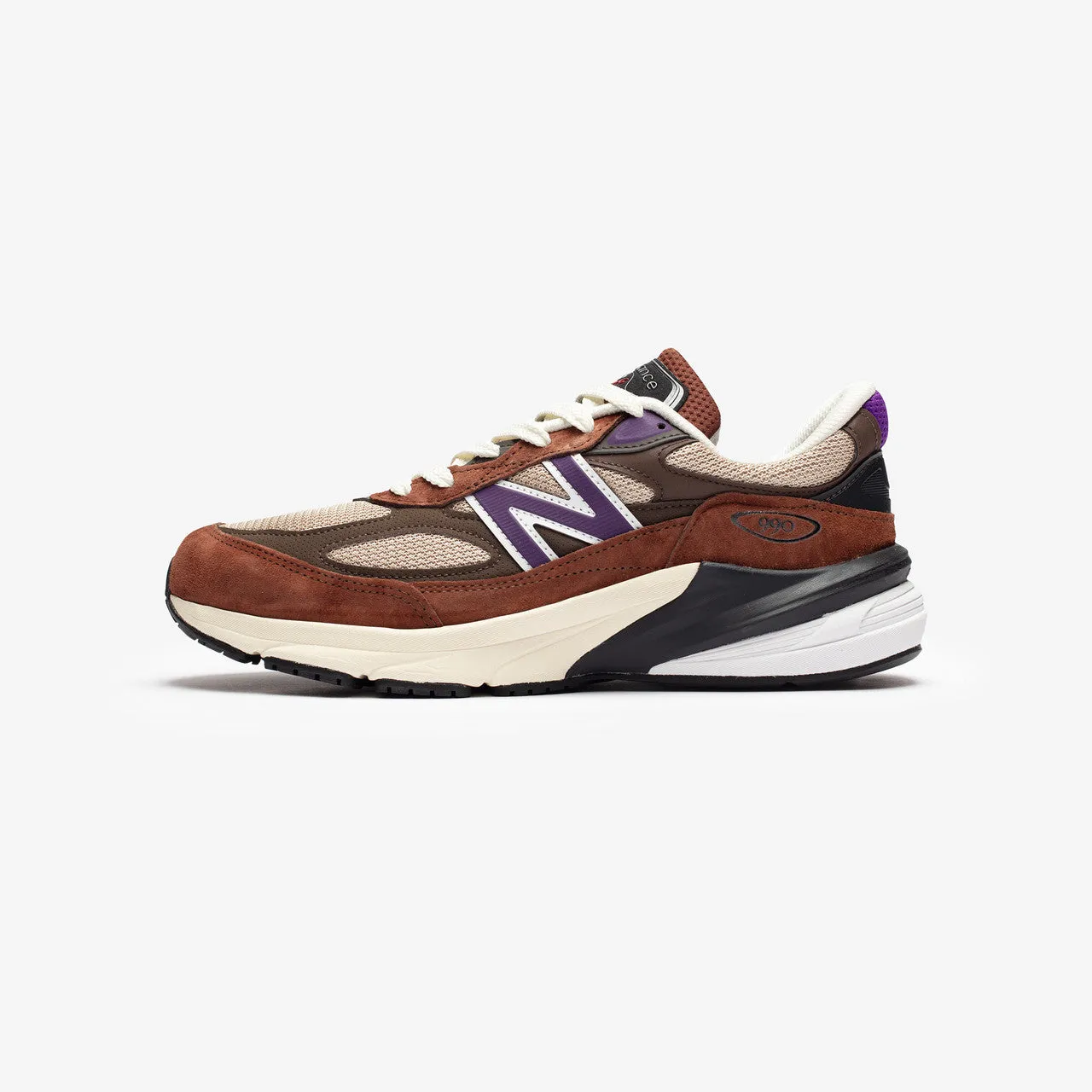 990