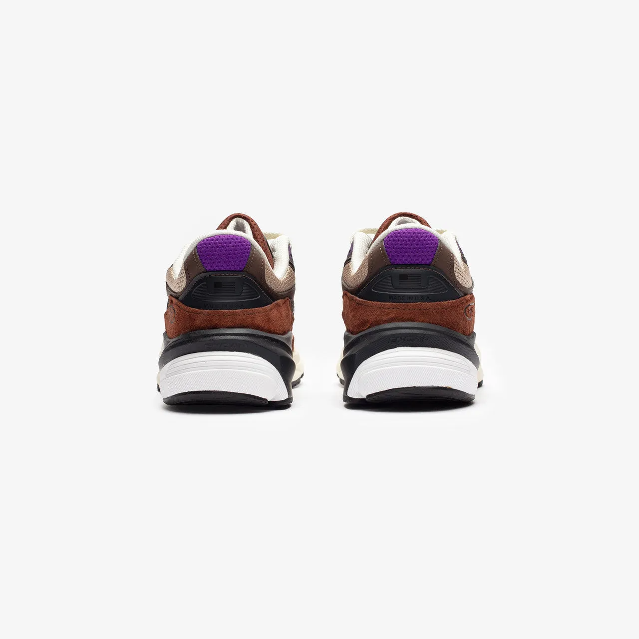 990