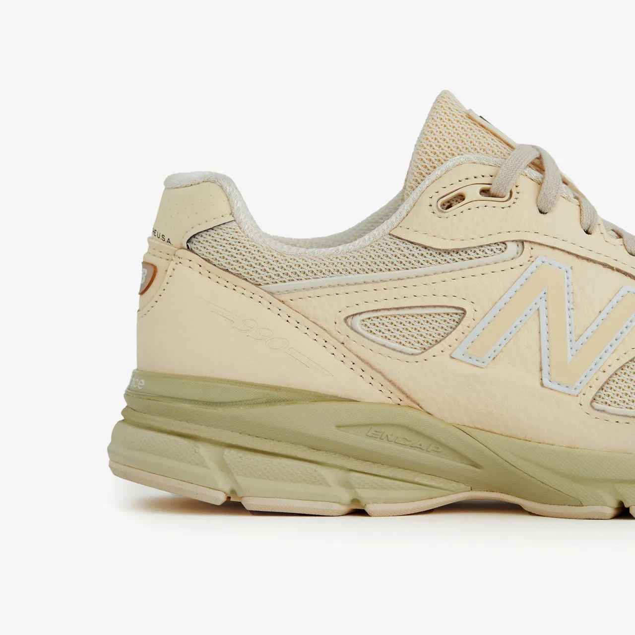 990v4