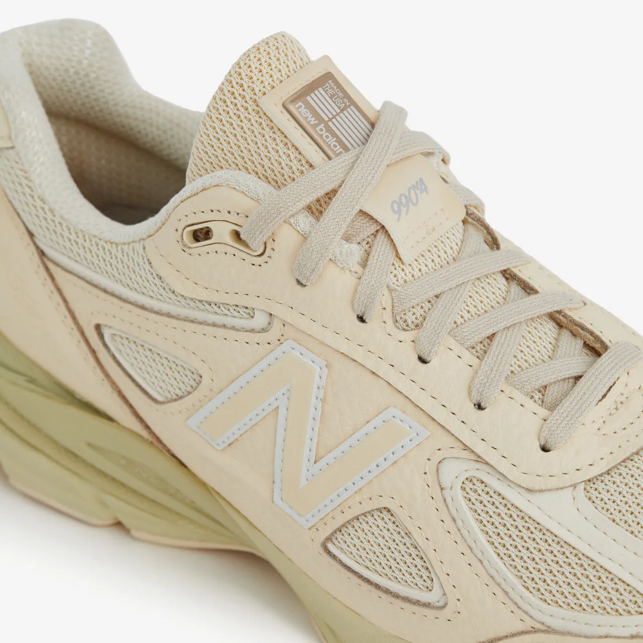 990v4