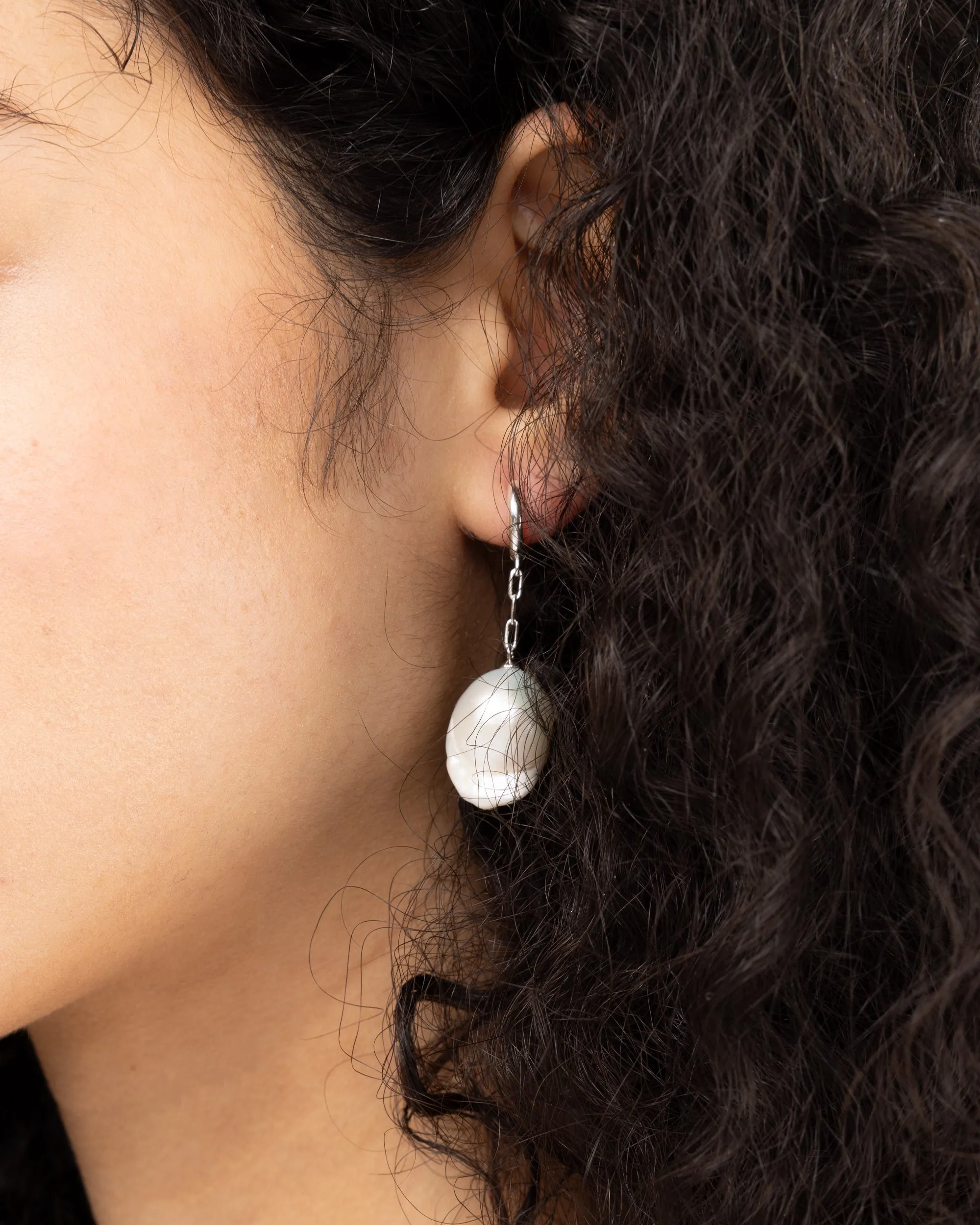 Baroque Pearl Chain Earring